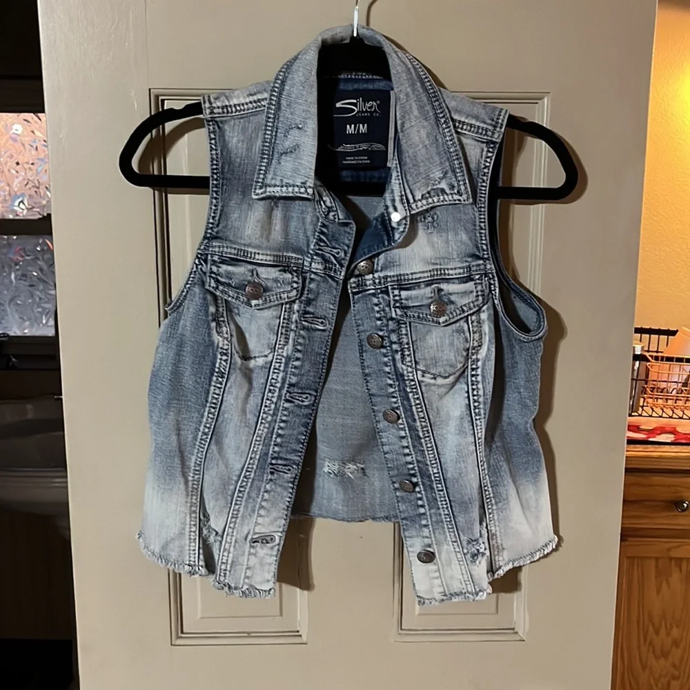 Silver Jeans Co. Vest distressed style - Picture 5 of 5